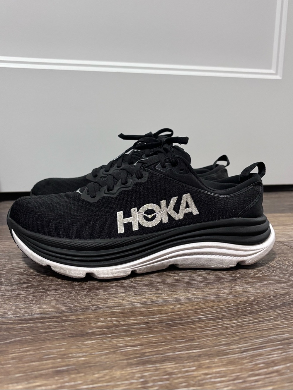 HOKA Men's Gaviota 5 Black/White 7.5